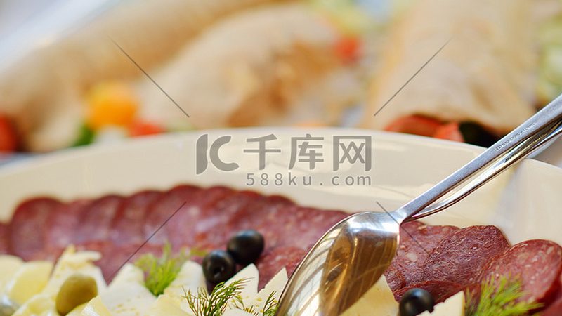 休闲食品加工厂报价方案的考量因素**