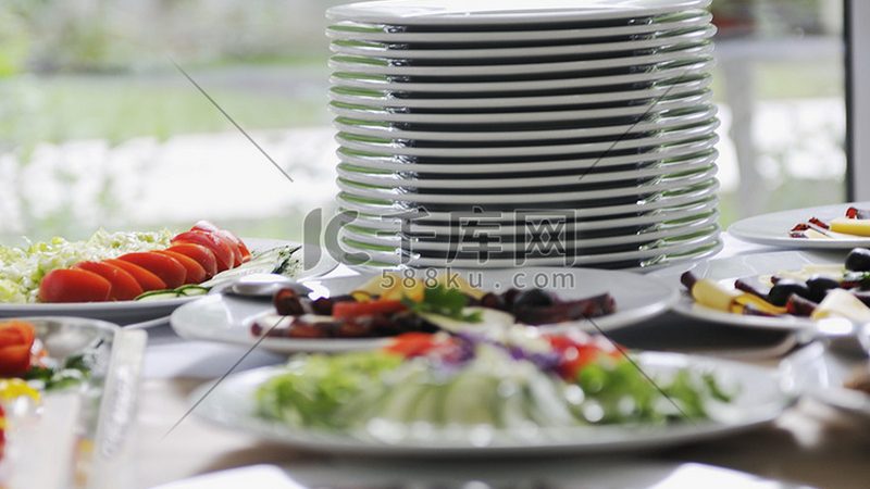 食材配送中心选址原则：如何打造高效供应链